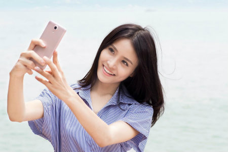 Vinaphone khuyến mãi 50% thẻ nạp theo danh sách vào 30/12